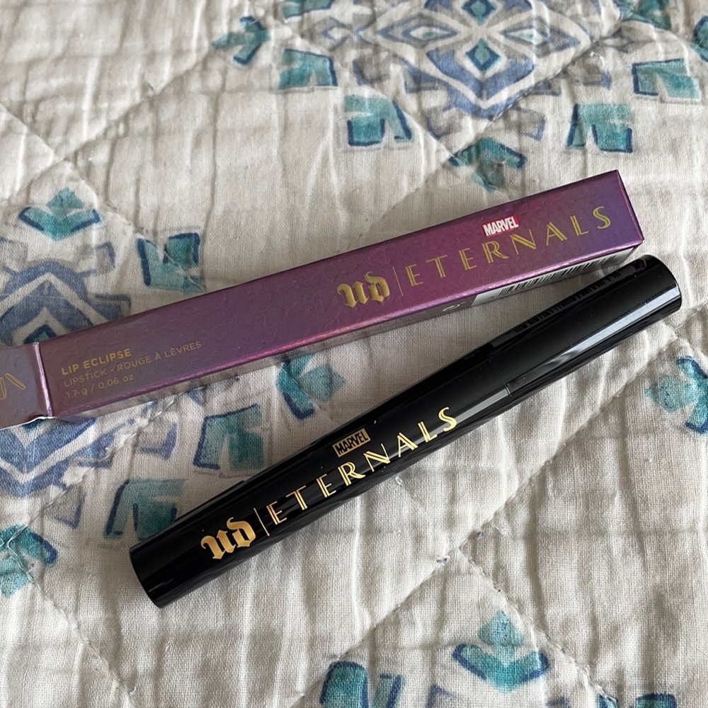 BNIB Urban Decay X Eternals Lip Eclipse in Knowledge